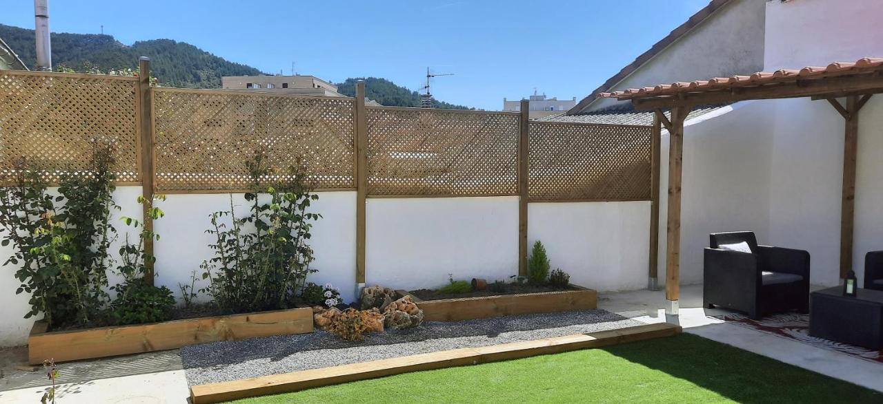 Kataenea. Apartamento En El Prepirineo Navarro. Naturaleza Aoiz Buitenkant foto